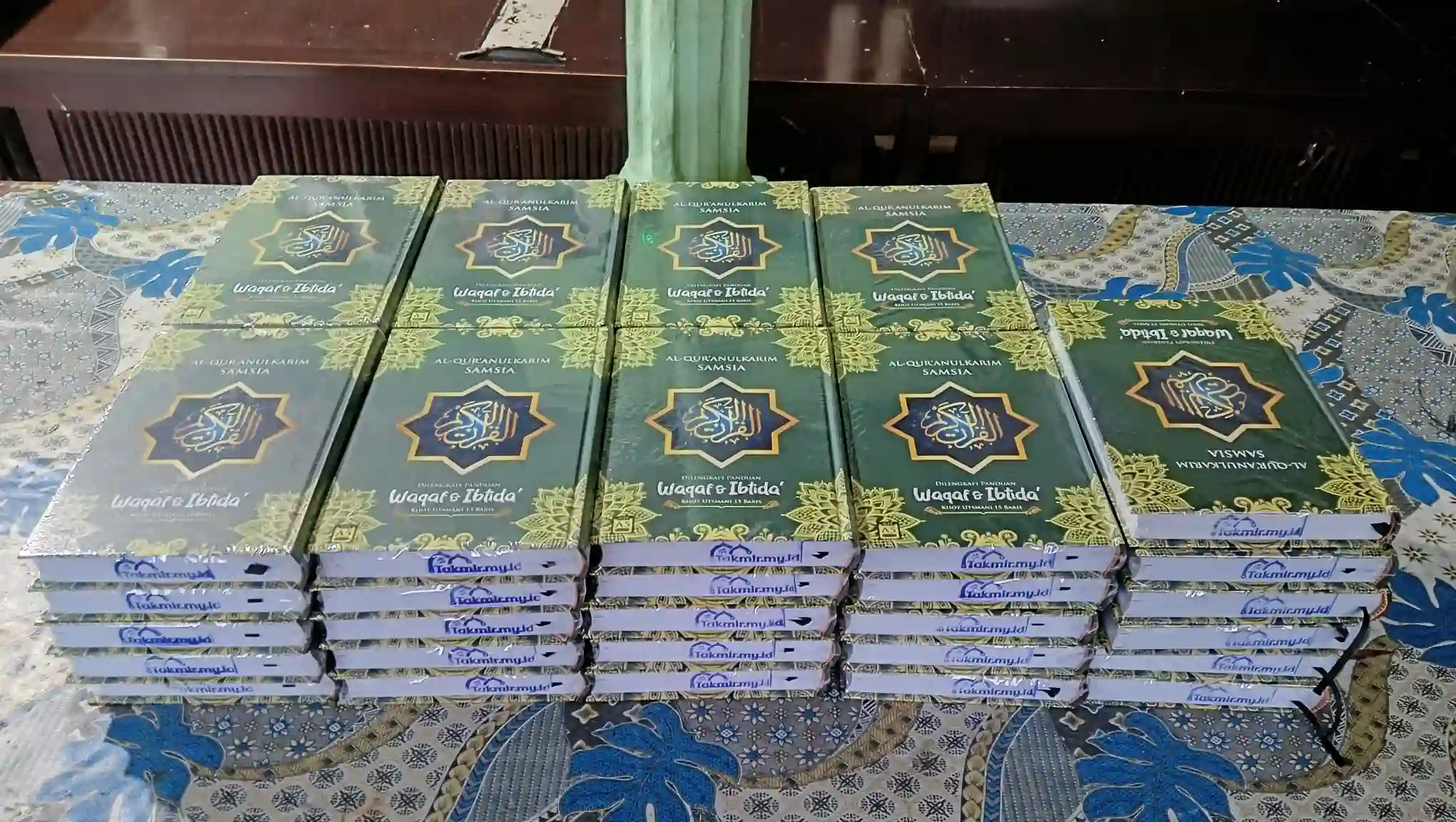 Belanja 46 Al Qur’an Wakaf